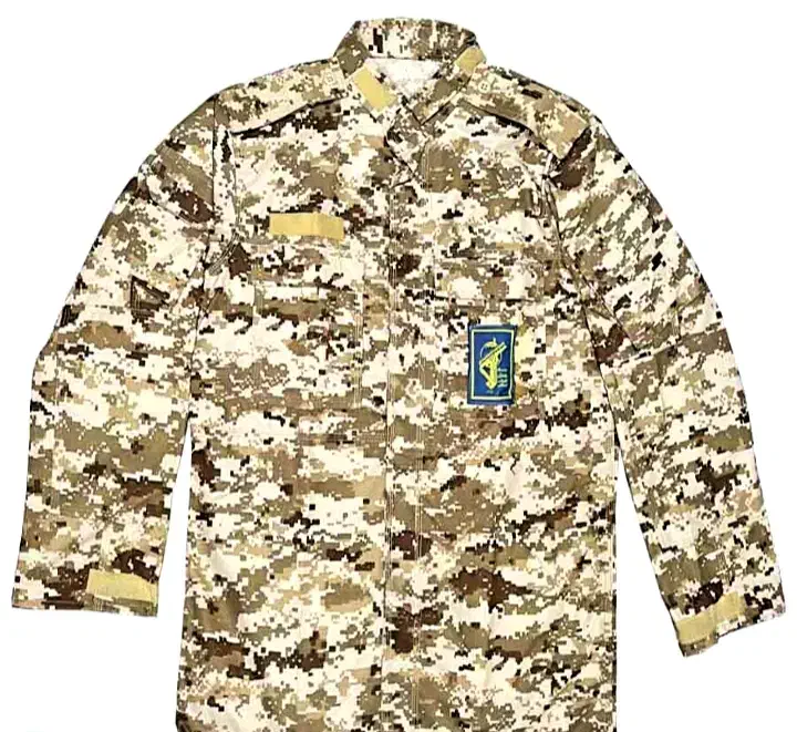 لباس سربازی یا بسیج|لباس|شاهین‌شهر, خانه کارگر|دیوار