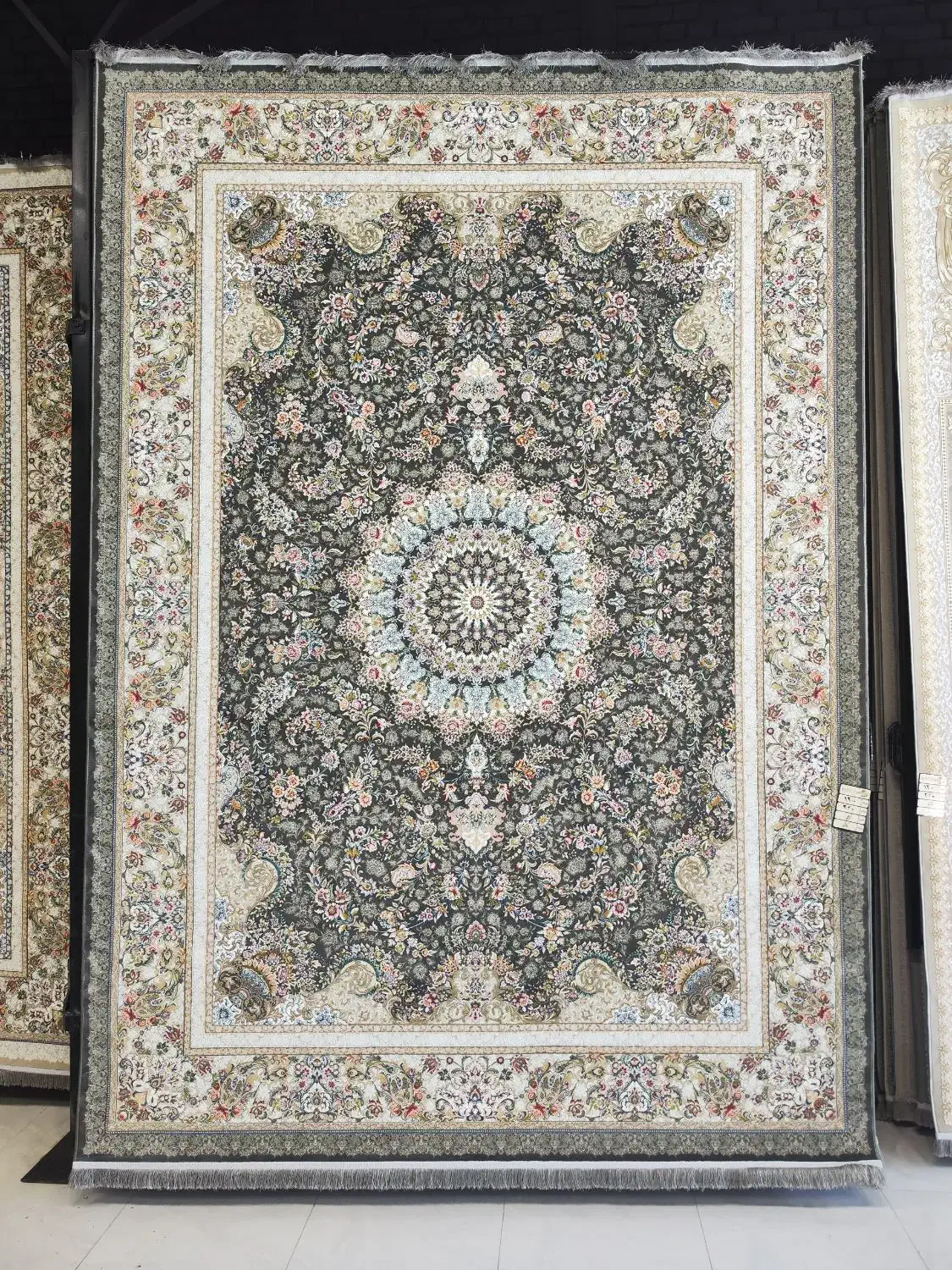 فرش روبافتی/9 متری/1200 شانه/ ارسال کرج|فرش|کرج, باغ سیب|دیوار