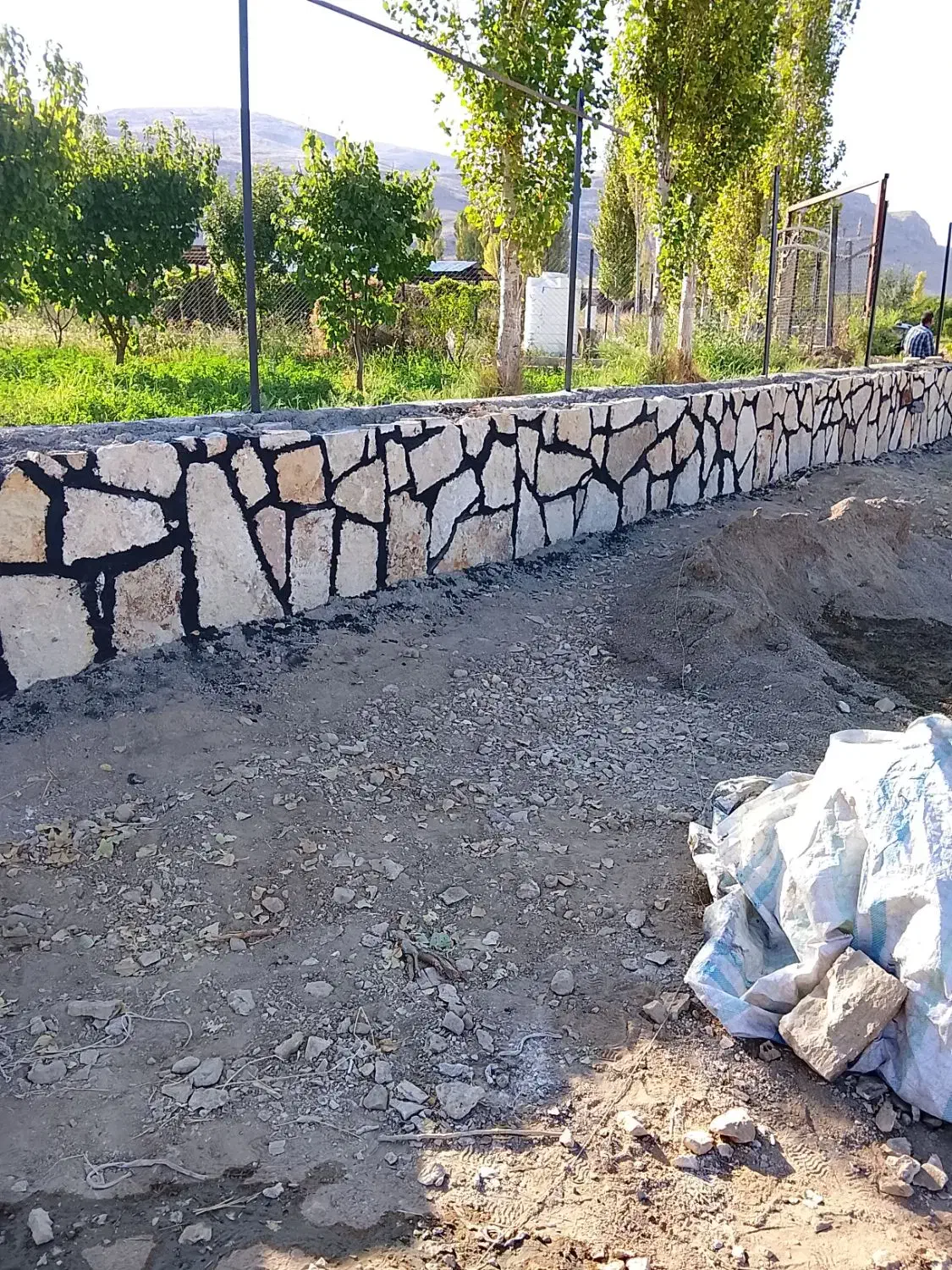 دیوار نما باغات ،بند کشی، جدول ،بتن پلاک|خدمات باغبانی و درختکاری|پلدشت, |دیوار