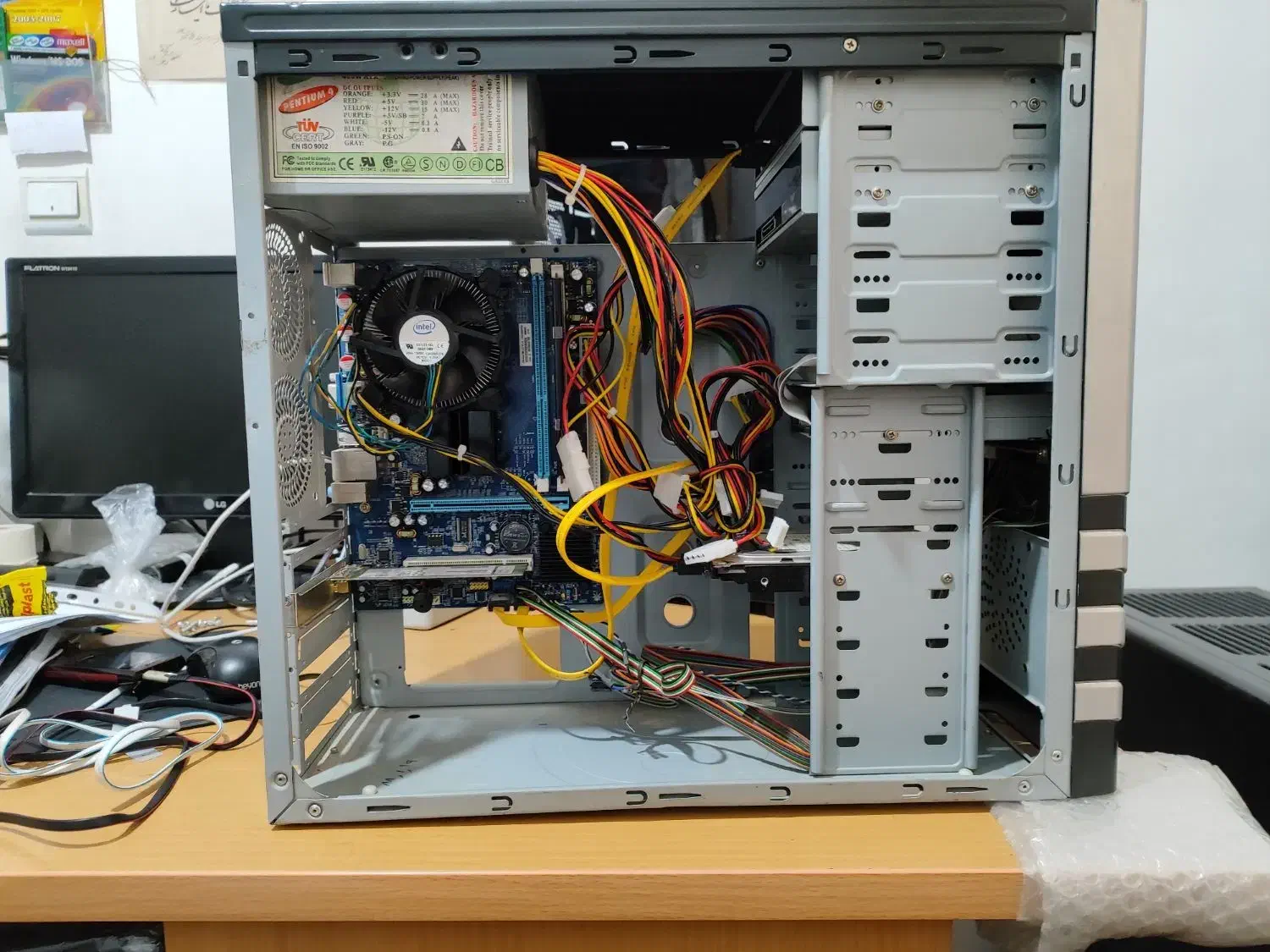 سیستم آماده|رایانه رومیزی|شهرکرد, |دیوار