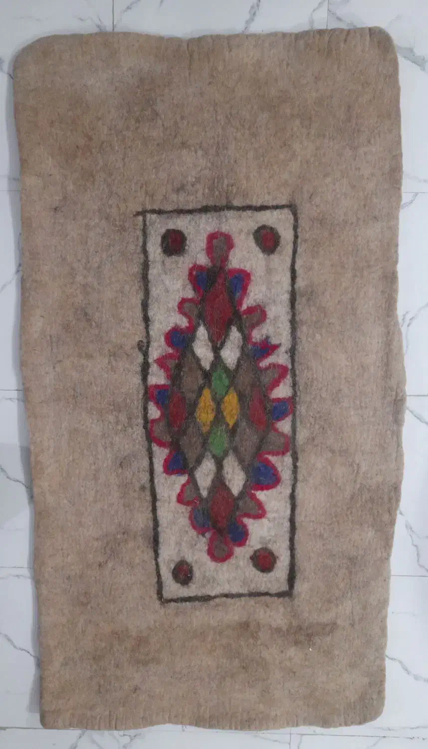 نمد کردستان|گلیم، جاجیم، گبه|گوراب زرمیخ, |دیوار