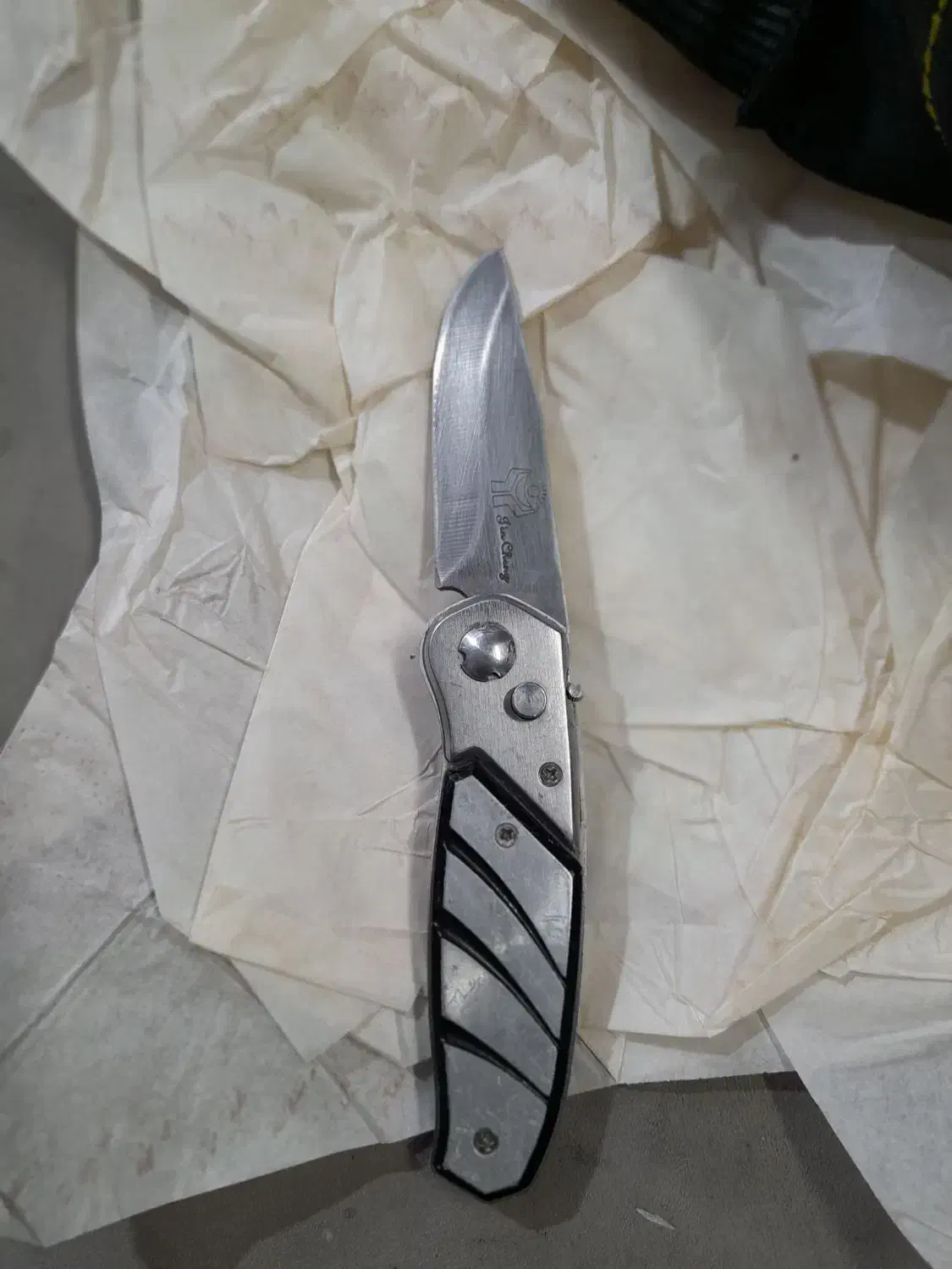 چاقو زامن دار|کوهنوردی و کمپینگ|مشهد, کوشش|دیوار