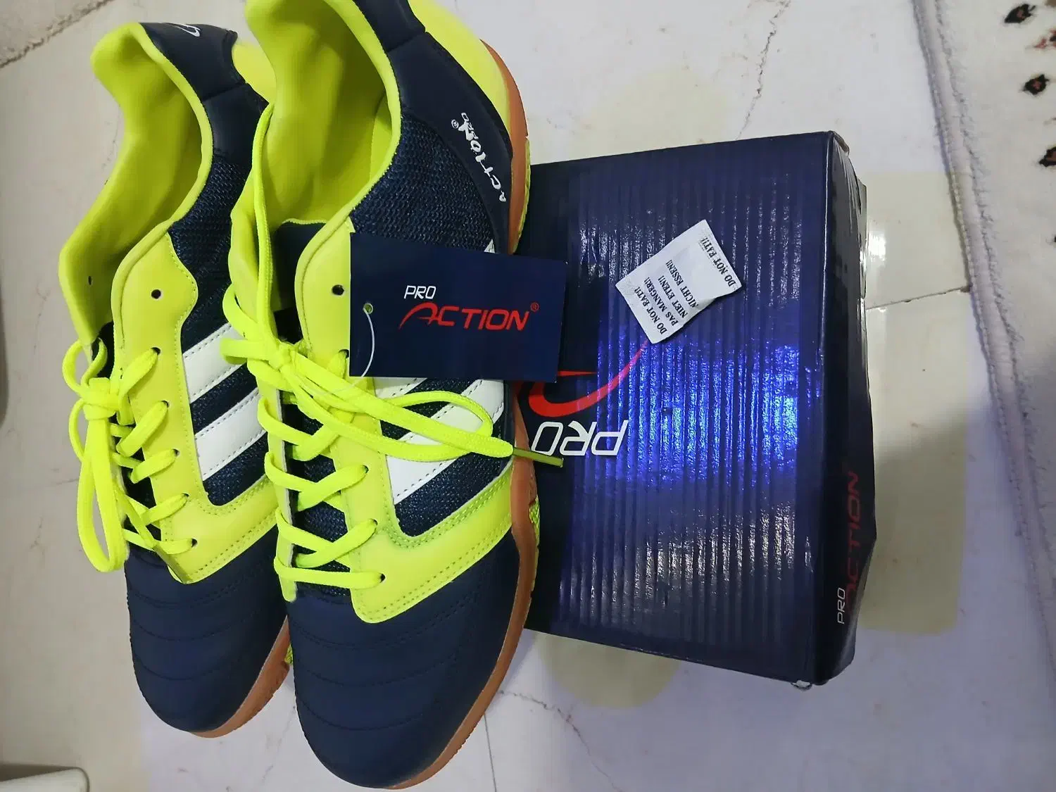 کفش ورزشی|کیف، کفش، کمربند|اهواز, کوی مهدیس|دیوار