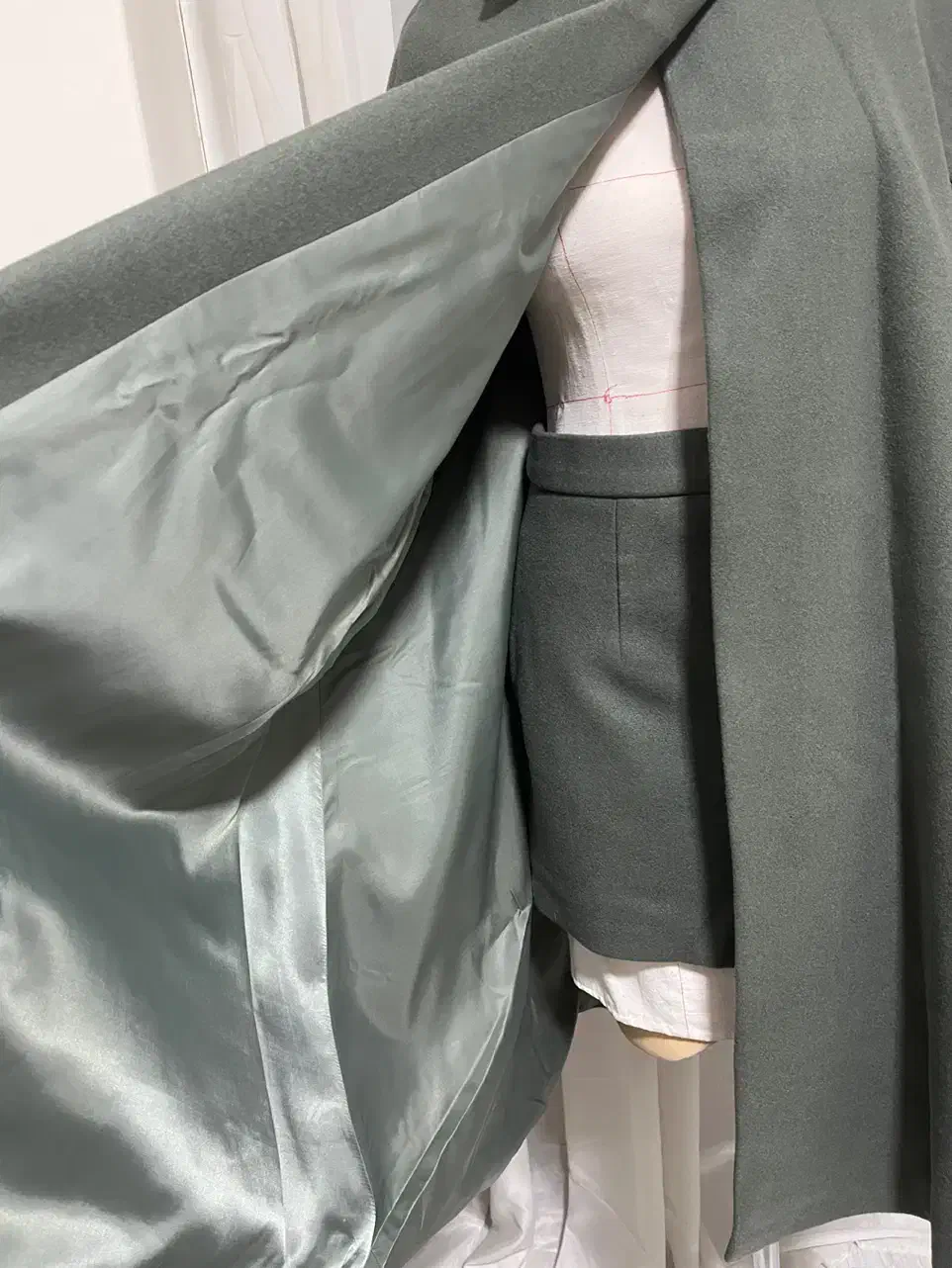 پالتو|لباس|مشهد, سجاد شهر|دیوار