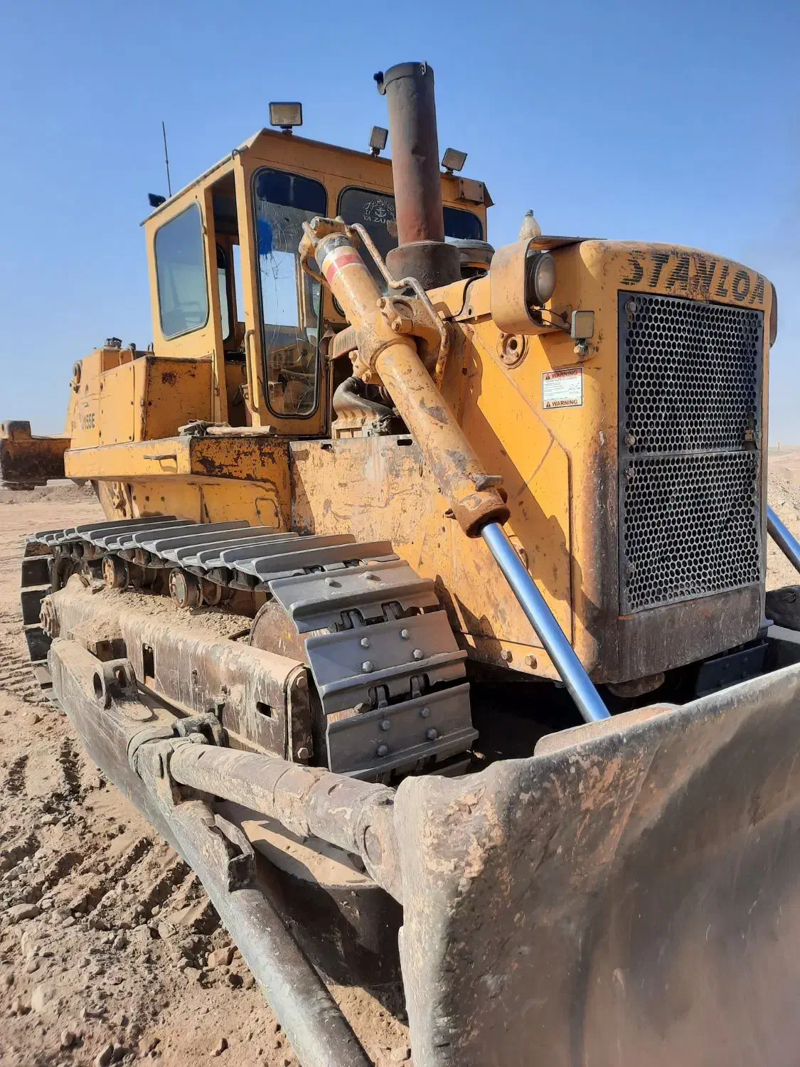 بلدوزر TD25 درحد موتور تازه تعمیر صفر تا صد|خودرو سنگین|دهلران, |دیوار