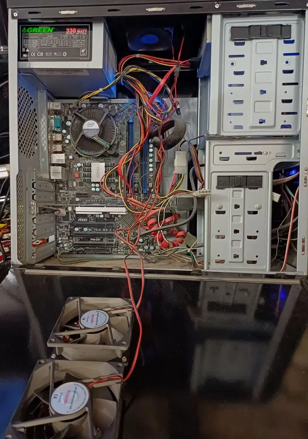 کامپیوتر|رایانه رومیزی|اراک, |دیوار