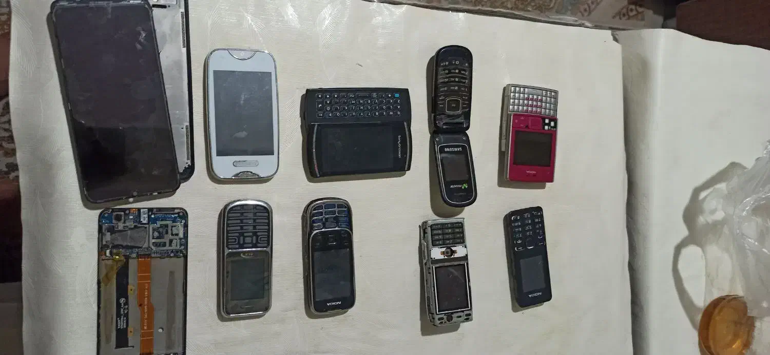 همه‌ی گوشیها و بردها 3500|موبایل|اشتهارد, |دیوار