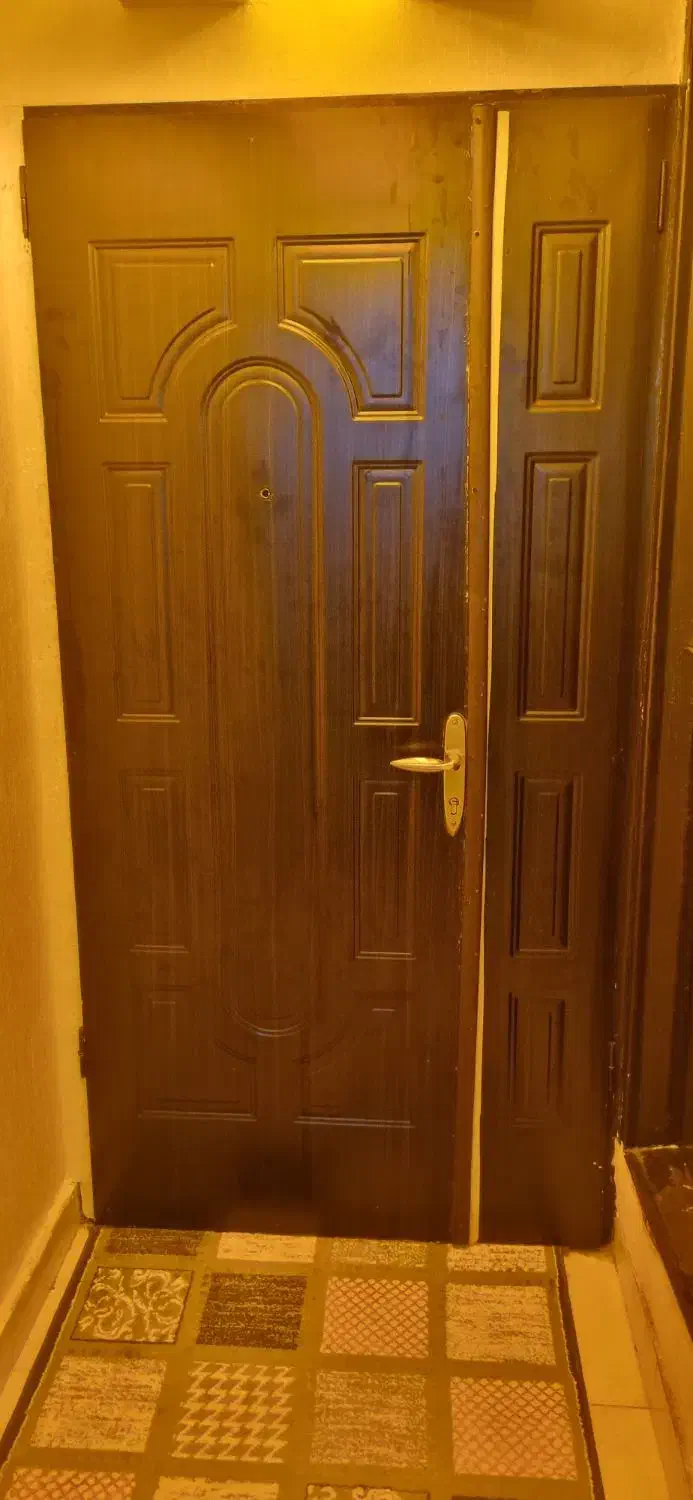 درب ورودی|میز و صندلی غذاخوری|بجنورد, |دیوار