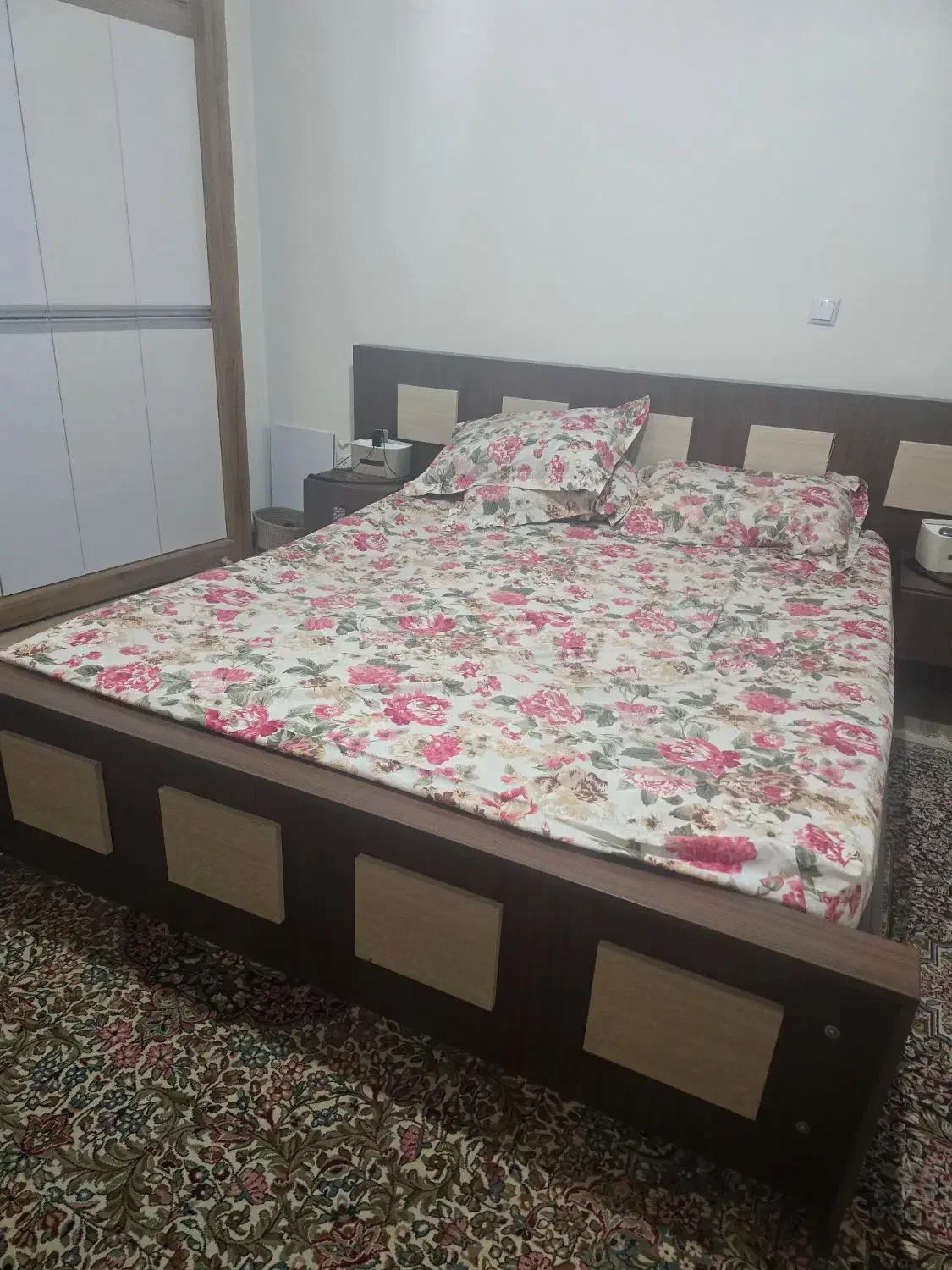 تخت دونفره محکم|تخت و سرویس خواب|کرمان, |دیوار