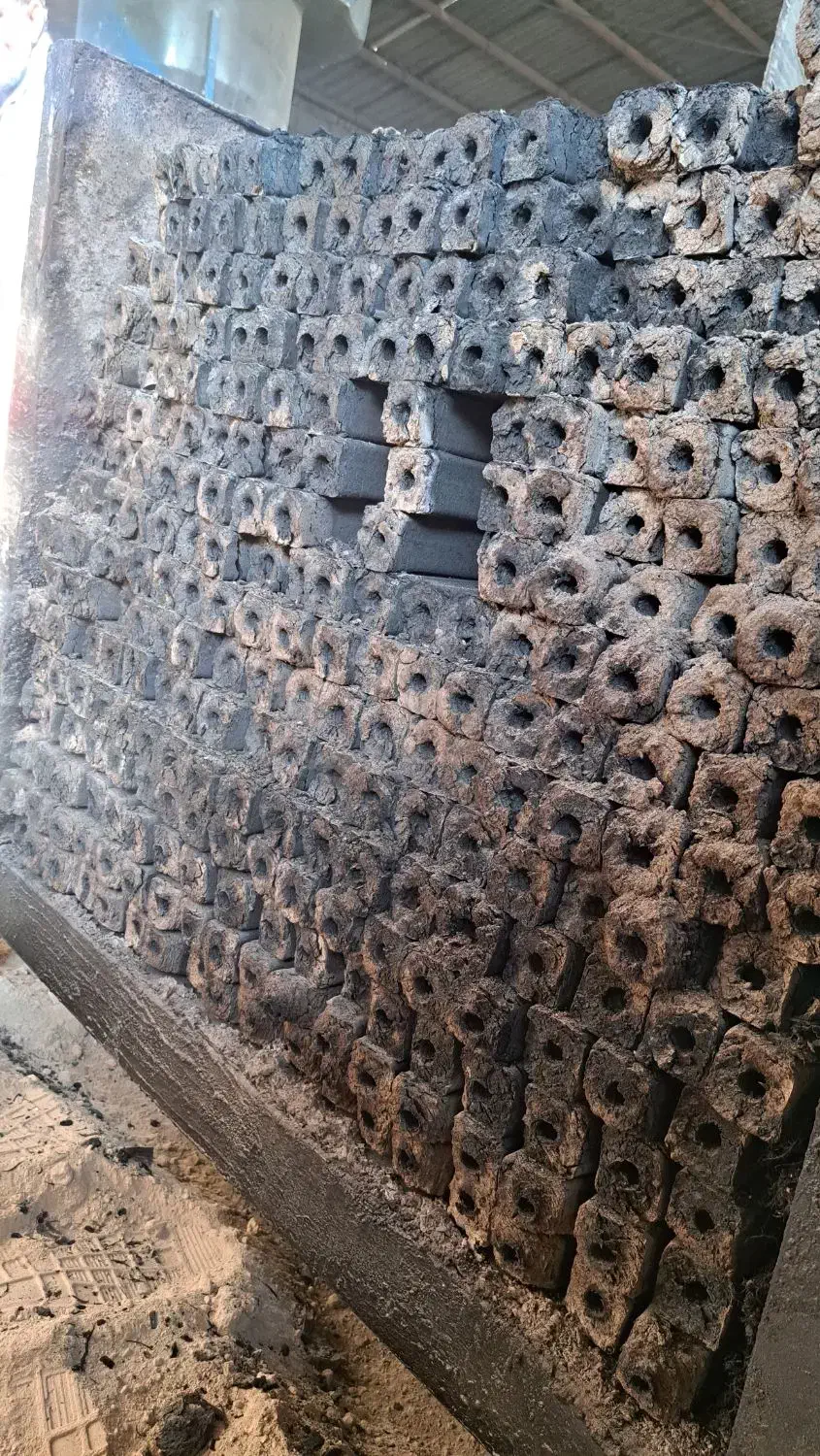 فروش عمده زغال شمش 8 کیلویی با کیفیت عالی|عمده‌فروشی|اردبیل, |دیوار