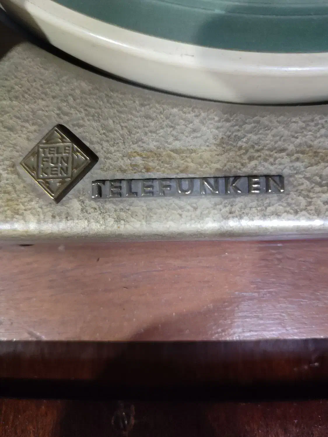 رادیو گرام قدیمی|کلکسیون اشیاء عتیقه|کرج, عظیمیه|دیوار