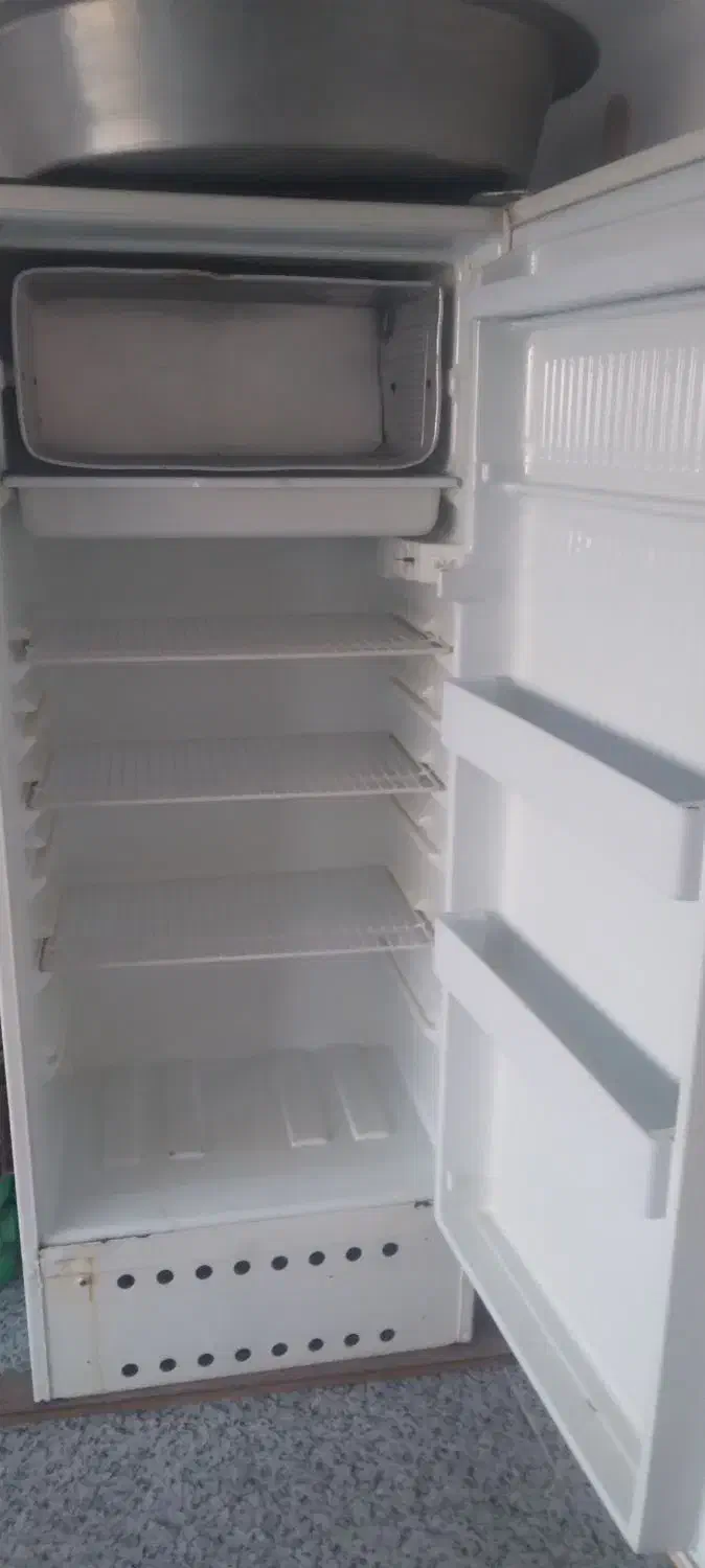 یخچال قدیمی سالم|یخچال و فریزر|میاندوآب, |دیوار