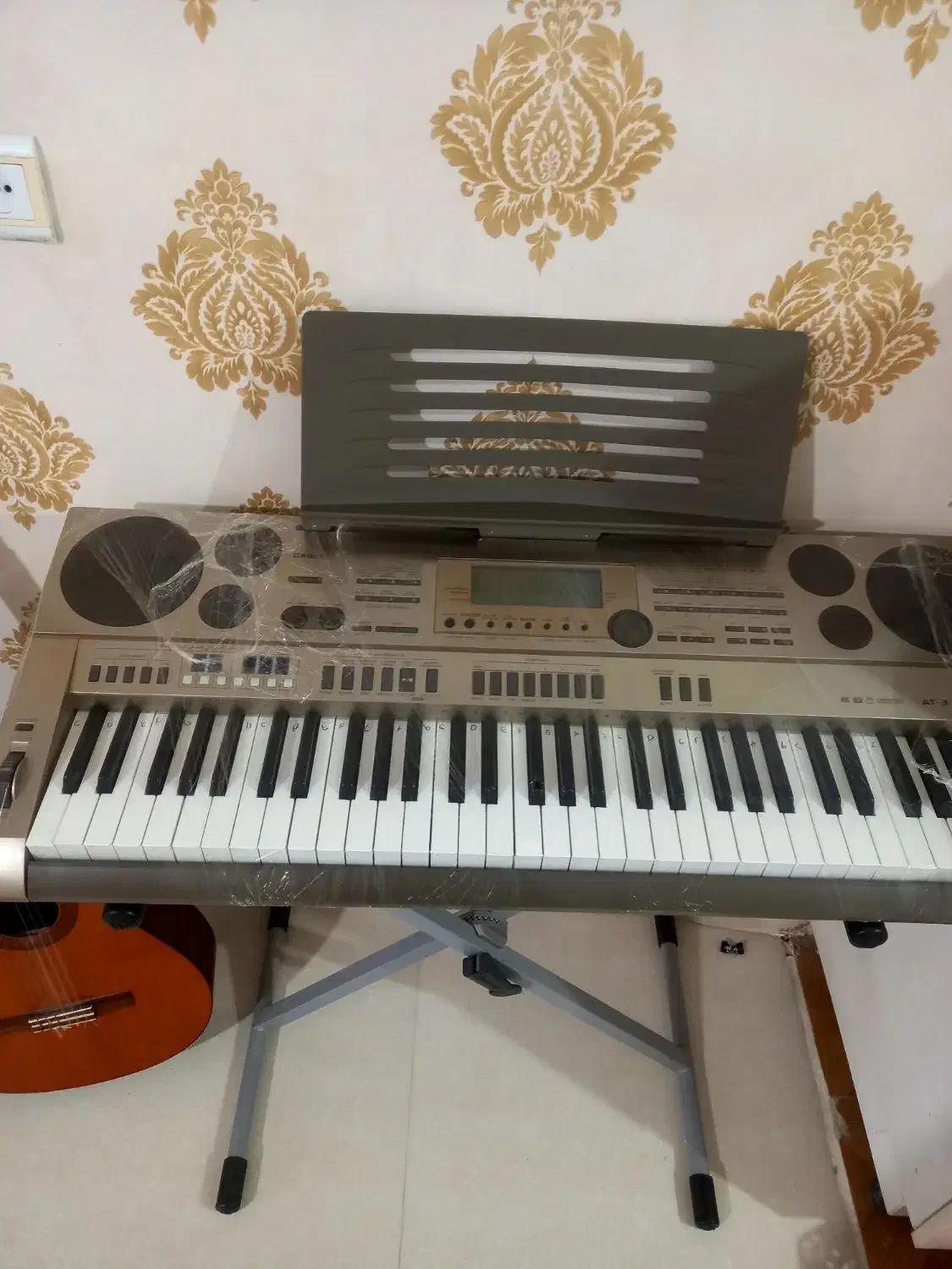 فروش فوری ارگ کیبورد|پیانو، کیبورد، آکاردئون|اراک, |دیوار