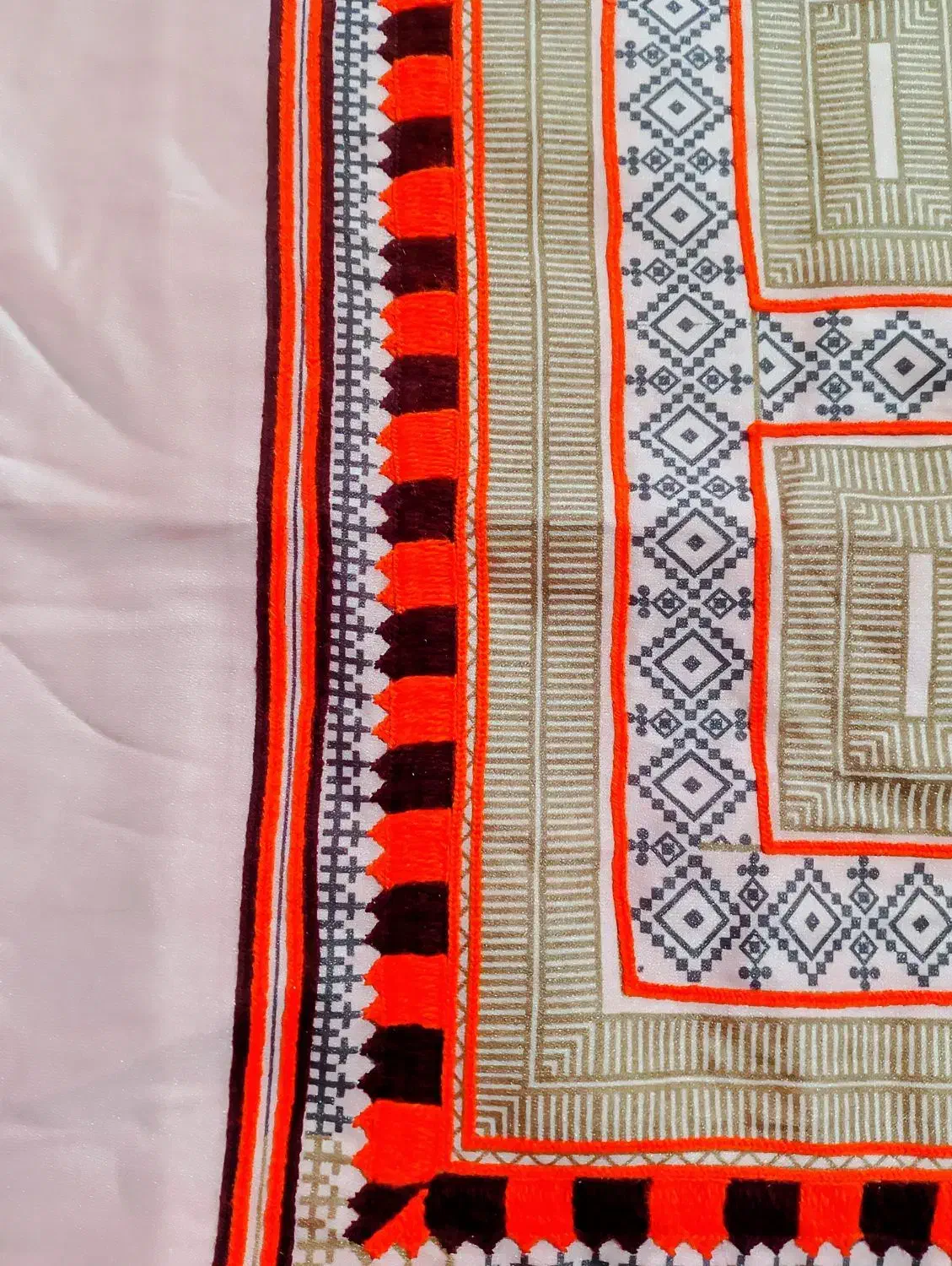 شیرازه راسته قبول میکنم|لباس|ایرانشهر, |دیوار