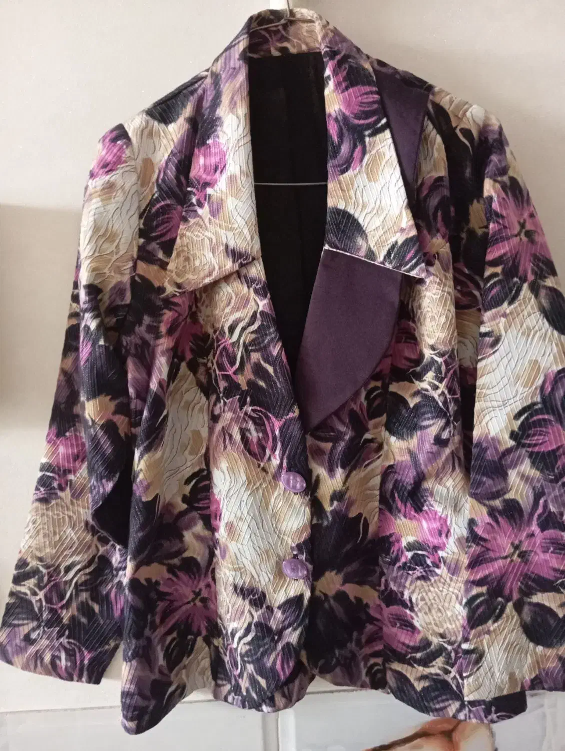 دو دست کت و شلوار زنانه مجلسی|لباس|اصفهان, کارلادان|دیوار