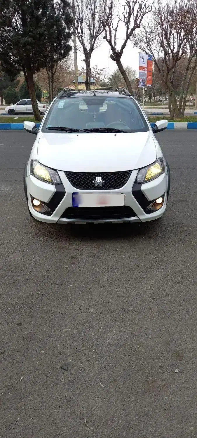 کوئیک SR۱۴۰۳ سفید مشگی|خودرو سواری و وانت|نسیم‌شهر, |دیوار