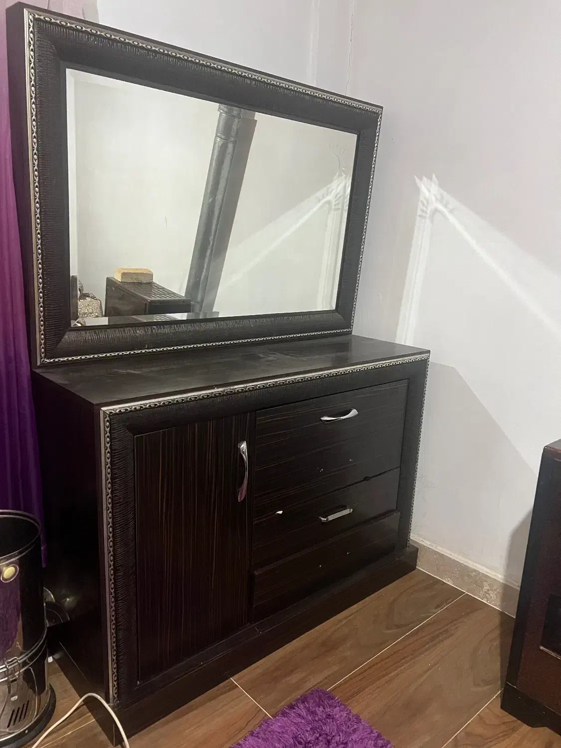 دراور ۵کشو همراه با آینه بزرگ|جاکفشی، کمد، دراور|نوشهر, |دیوار