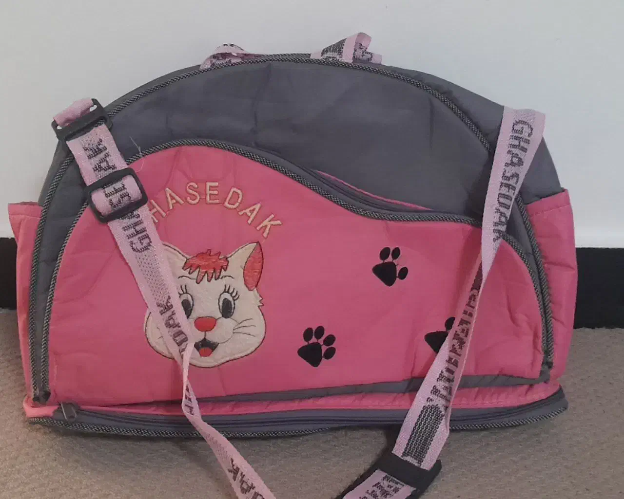 کیف نوزاد در حد نو|کفش و لباس بچه|مریوان, |دیوار