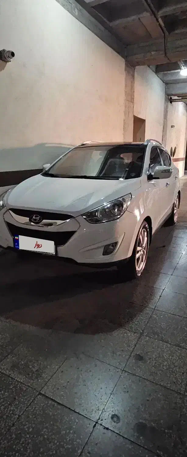 توسان ۲۰۱۴ فول بدون رنگ دو برگ سند|خودرو سواری و وانت|یزد, |دیوار