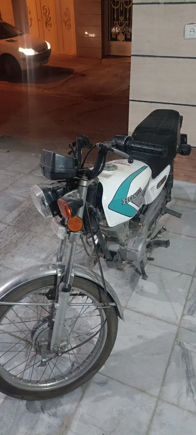 فروش فوری موتور سیکلت هوندا 125 استثنایی|موتورسیکلت|قروه, |دیوار