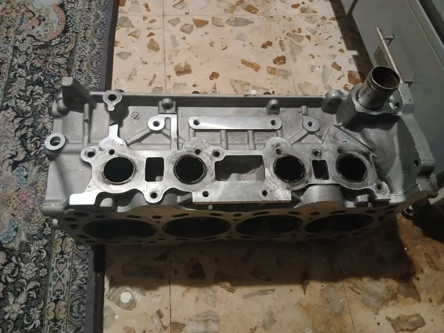 سرسیلندر پرادو در حد نو سالم بدون میل سوپاپ|قطعات یدکی و لوازم جانبی|شیراز, دکتر حسابی|دیوار