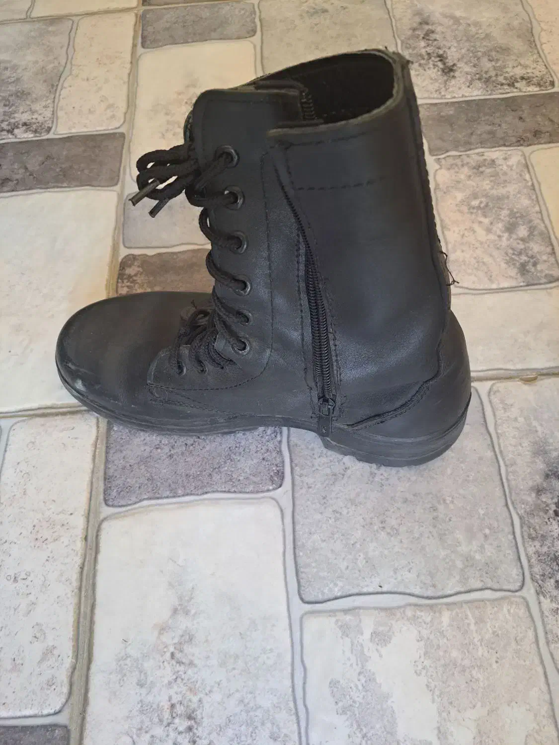 پوتین زیپ دار|کیف، کفش، کمربند|قروه, |دیوار