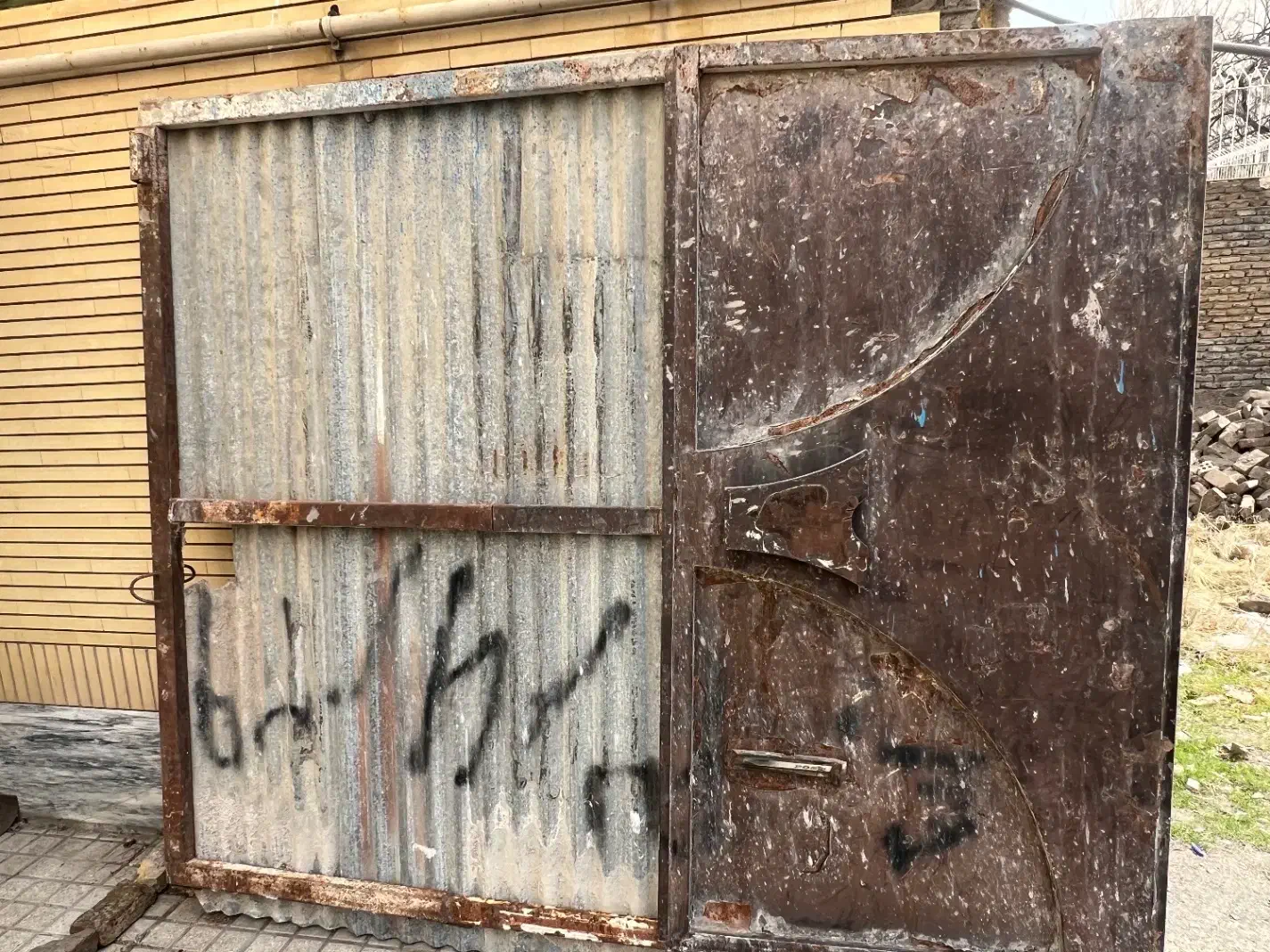 درب اهنی|مصالح و تجهیزات ساختمان|مشهد, آزادشهر|دیوار