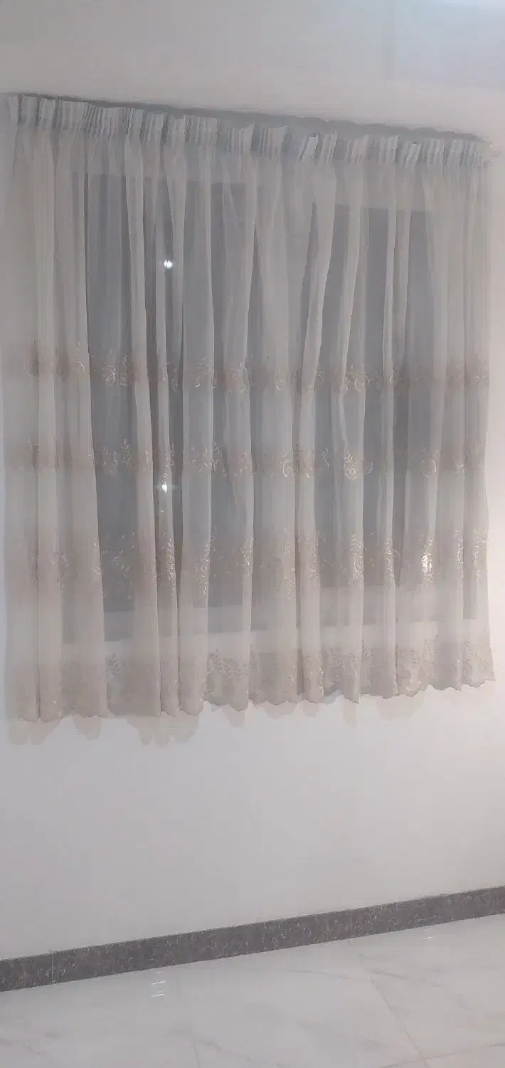 انواع پرده حریر گلدار، ساتن سفید، توری و زیرپرده|پرده، رانر، رومیزی|وحیدیه, |دیوار