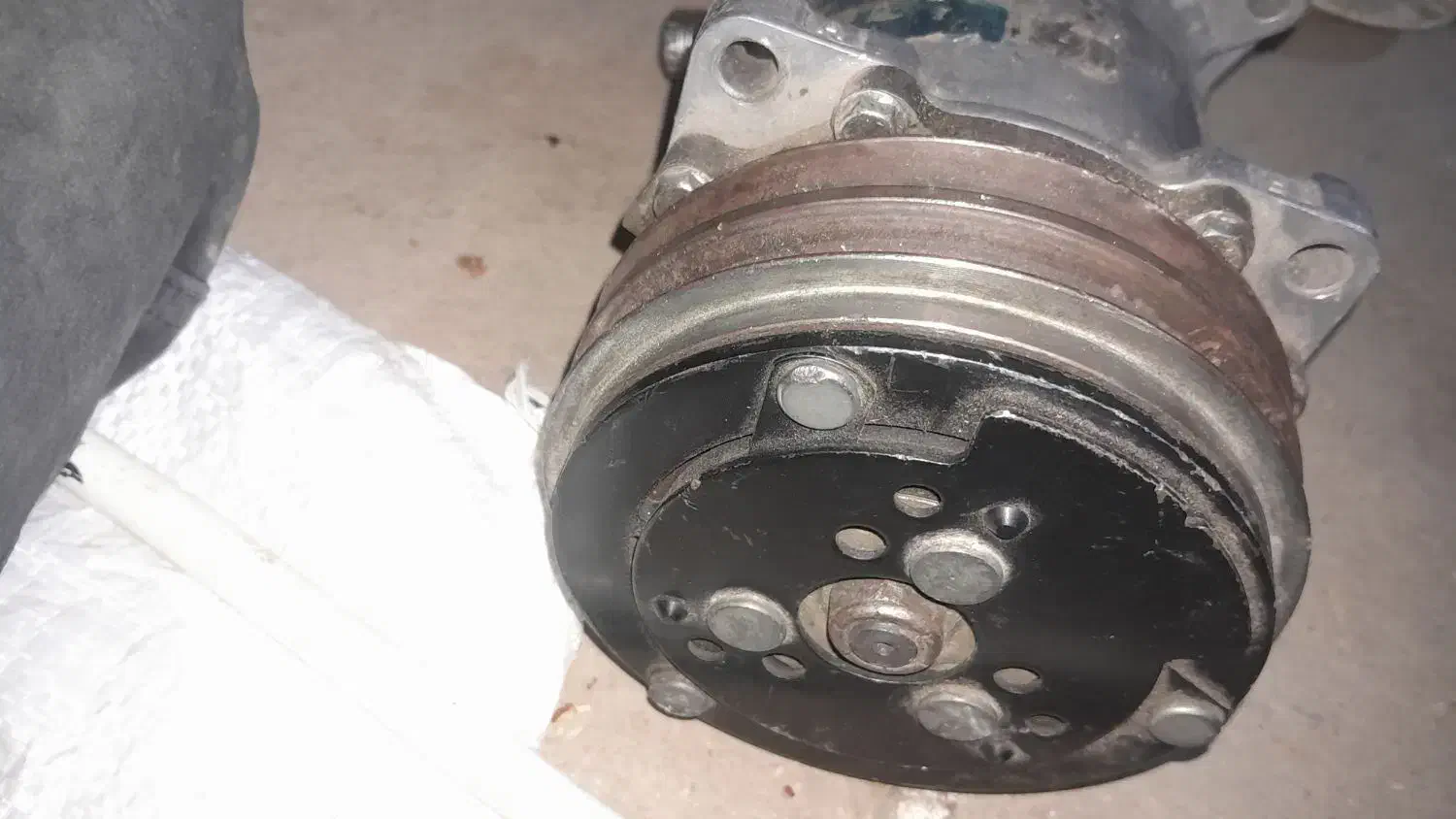 کمپرسور کولر ماشین سنگین|قطعات یدکی و لوازم جانبی|زرین دشت (فارس), |دیوار