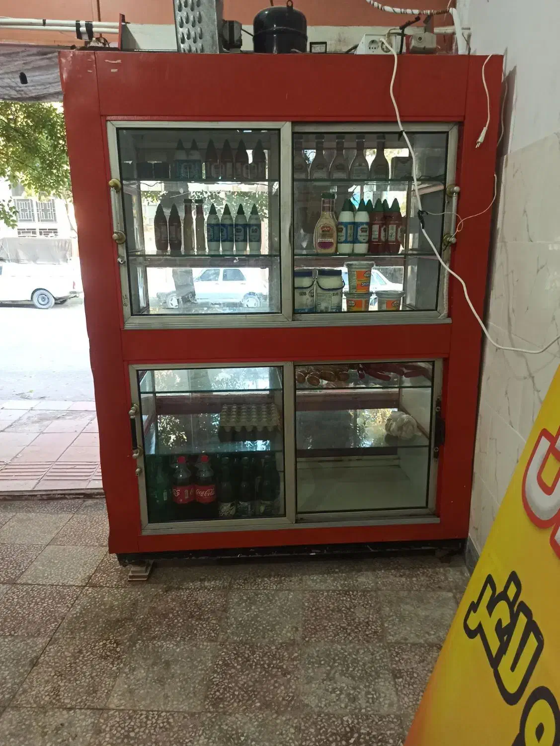 یخچال ویترینی سالم ب شرط|فروشگاه و مغازه|سنقر, |دیوار