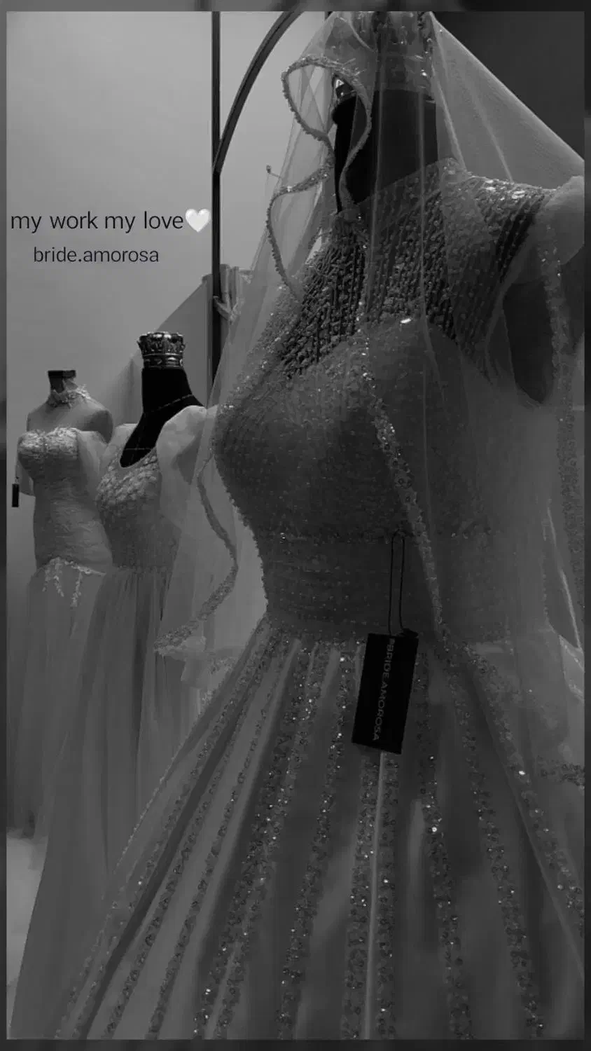 فروش و دوخت انواع لباس عروس مجلل فاخر فساتین زفاف|لباس|کیش, |دیوار