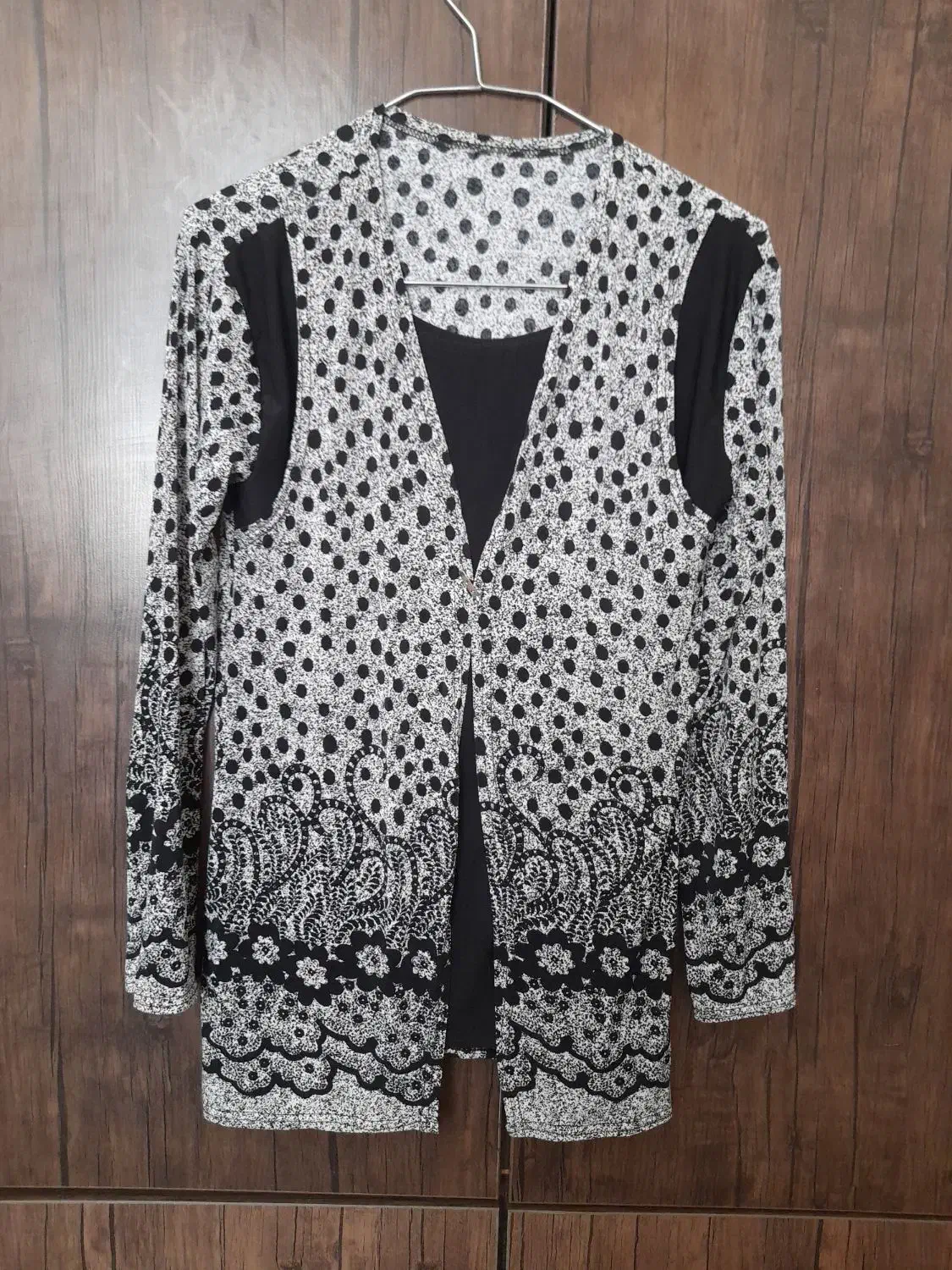 لباس|لباس|سیرجان, |دیوار