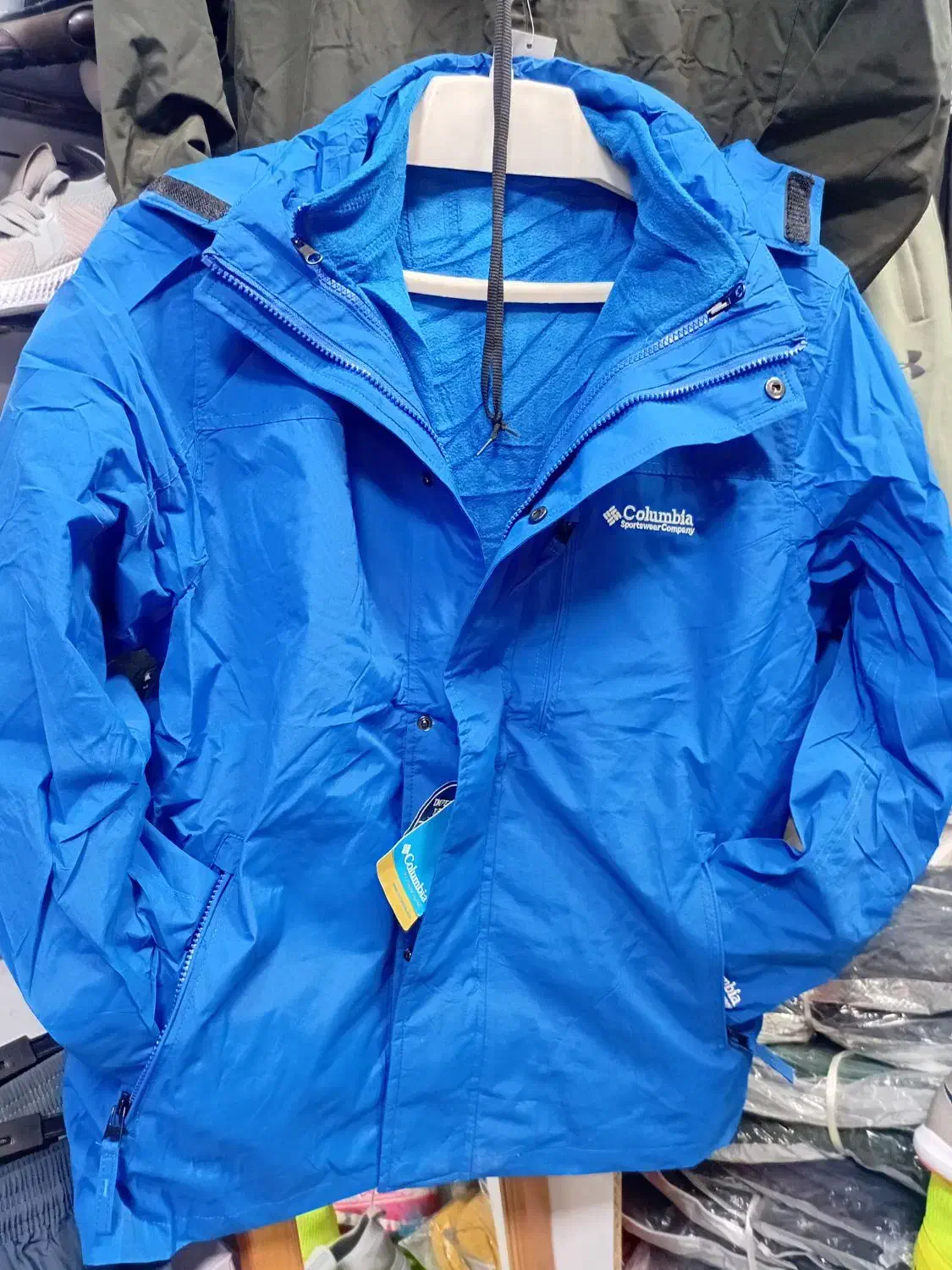 کاپشن colombia|کوهنوردی و کمپینگ|زنجان, |دیوار