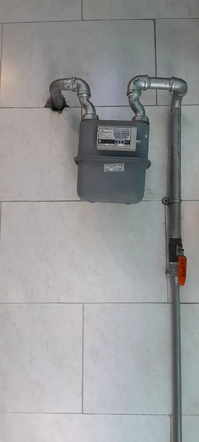 ۱۲ متر سرقفلی جای پر تردد انشعابات کامل قیمت ۳۷۰۰|فروش مغازه و غرفه|تهران, خواجه نظام الملک|دیوار