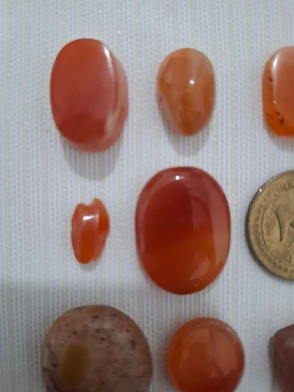 ۱۵ قطعه عقیق طبیعی کهنه قدیمی|بدلیجات|خرمآباد, |دیوار