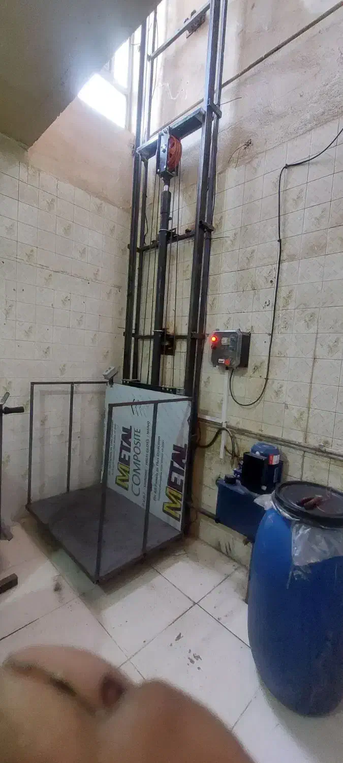 بالابر هیدرولیک آقاجری|خدمات پیشه و مهارت|آبادان, |دیوار