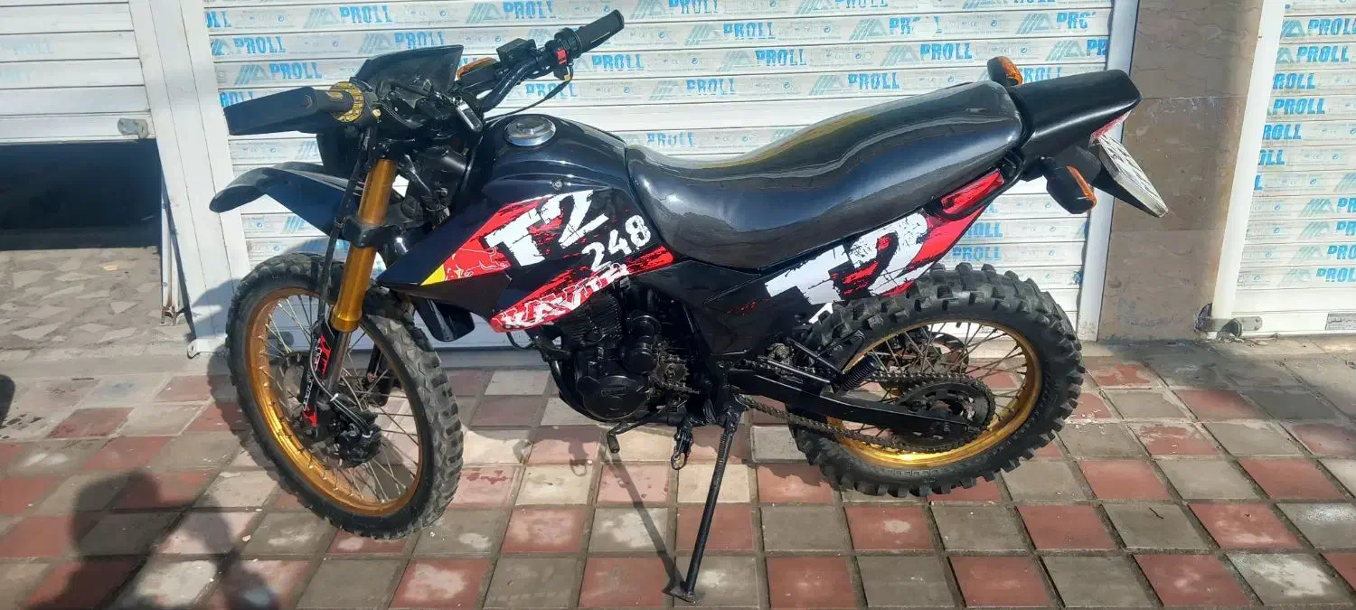 رادیسون عروسک|موتورسیکلت|سیاهکل, |دیوار