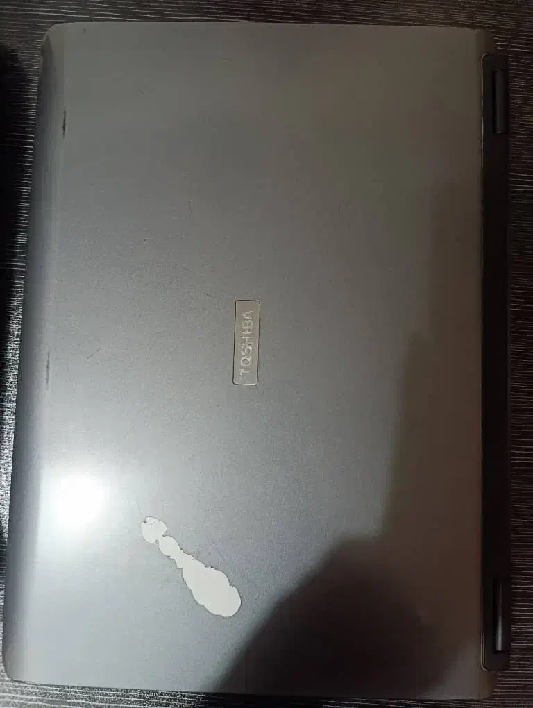 لبتاب توشیبا به همراه کیف elecomاورجینال|رایانه همراه|ری, سیزده آبان|دیوار
