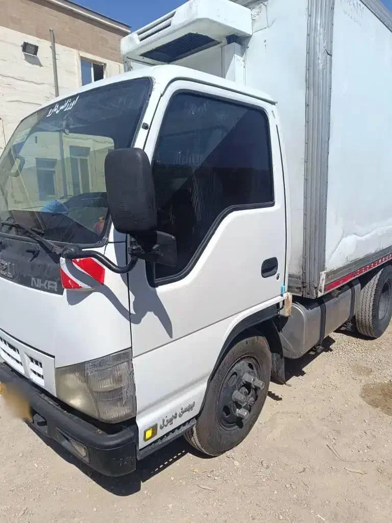 ایسوزو ۵۲۰۰ یخچالی مدل ۸۸|خودرو سنگین|شیراز, شهرک پردیس|دیوار