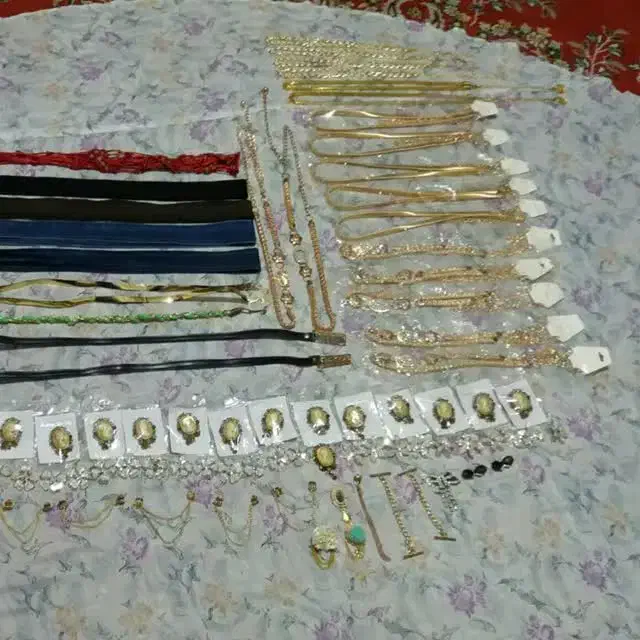 همه مدل کمربند طلایی به فروش می رسد|کیف، کفش، کمربند|سبزوار, امام خمینی (ناوی)|دیوار