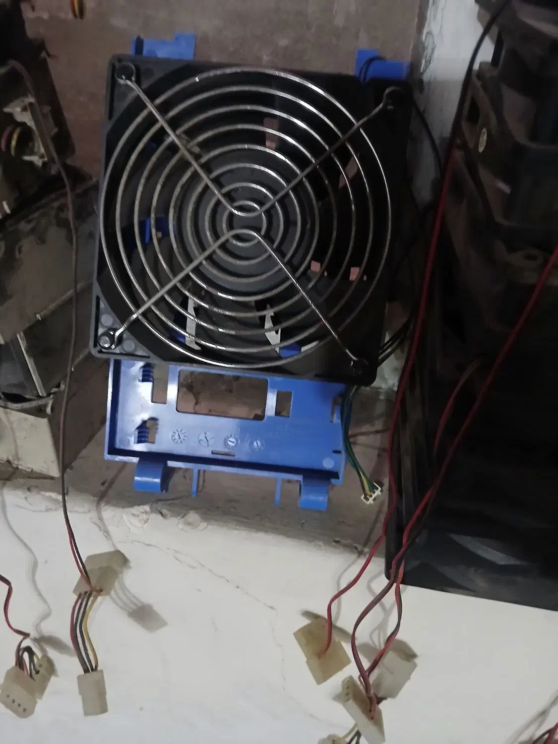 فن برای جوجه کشی وغیره...|پنکه و تصفیهکنندهٔ هوا|تالش, هشتپر|دیوار