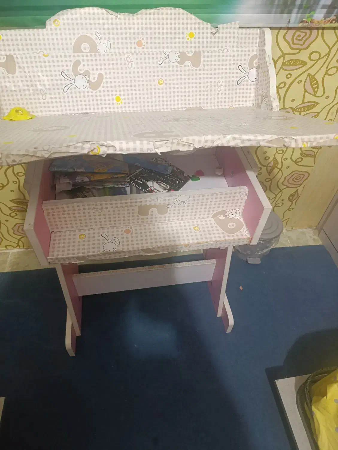 میز مطالعه در حد نو|میز تحریر و کامپیوتر|ایوان, |دیوار