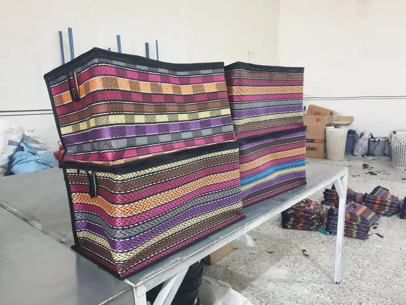 جاجیم جای لباس جای رختخواب زیپدار جالباسی زیپ دار|رختخواب، بالش، پتو|کرمانشاه, |دیوار