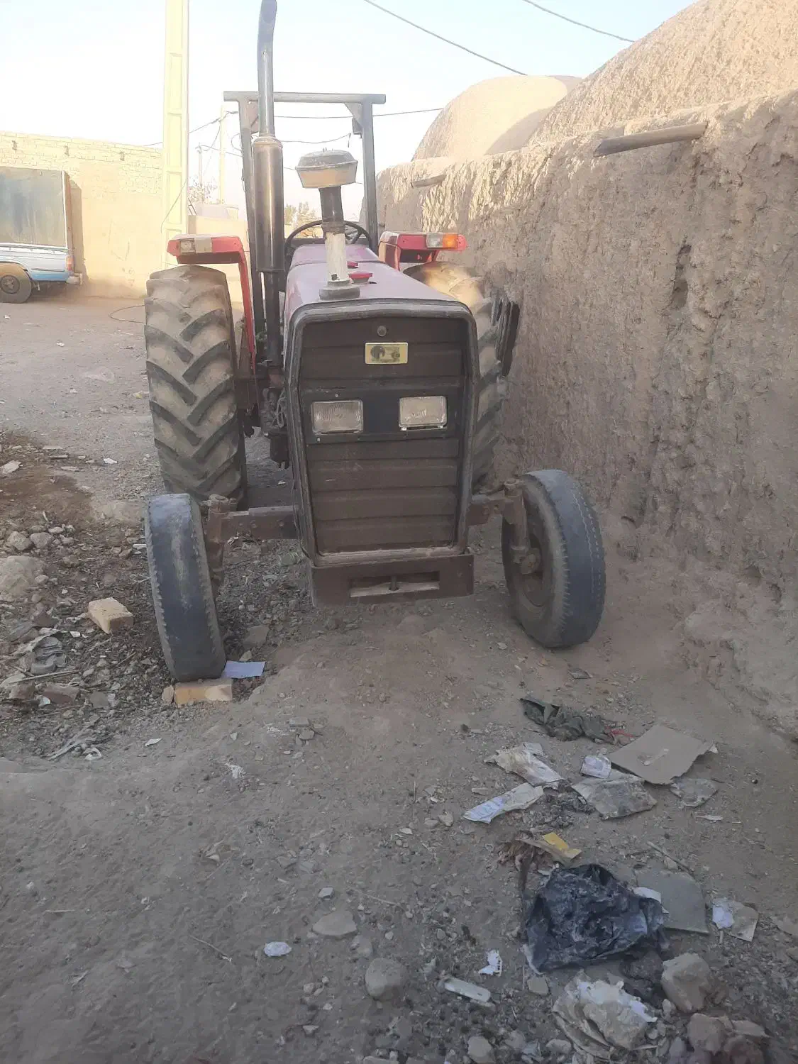 تراکتور|خودرو سنگین|کرباسک, |دیوار