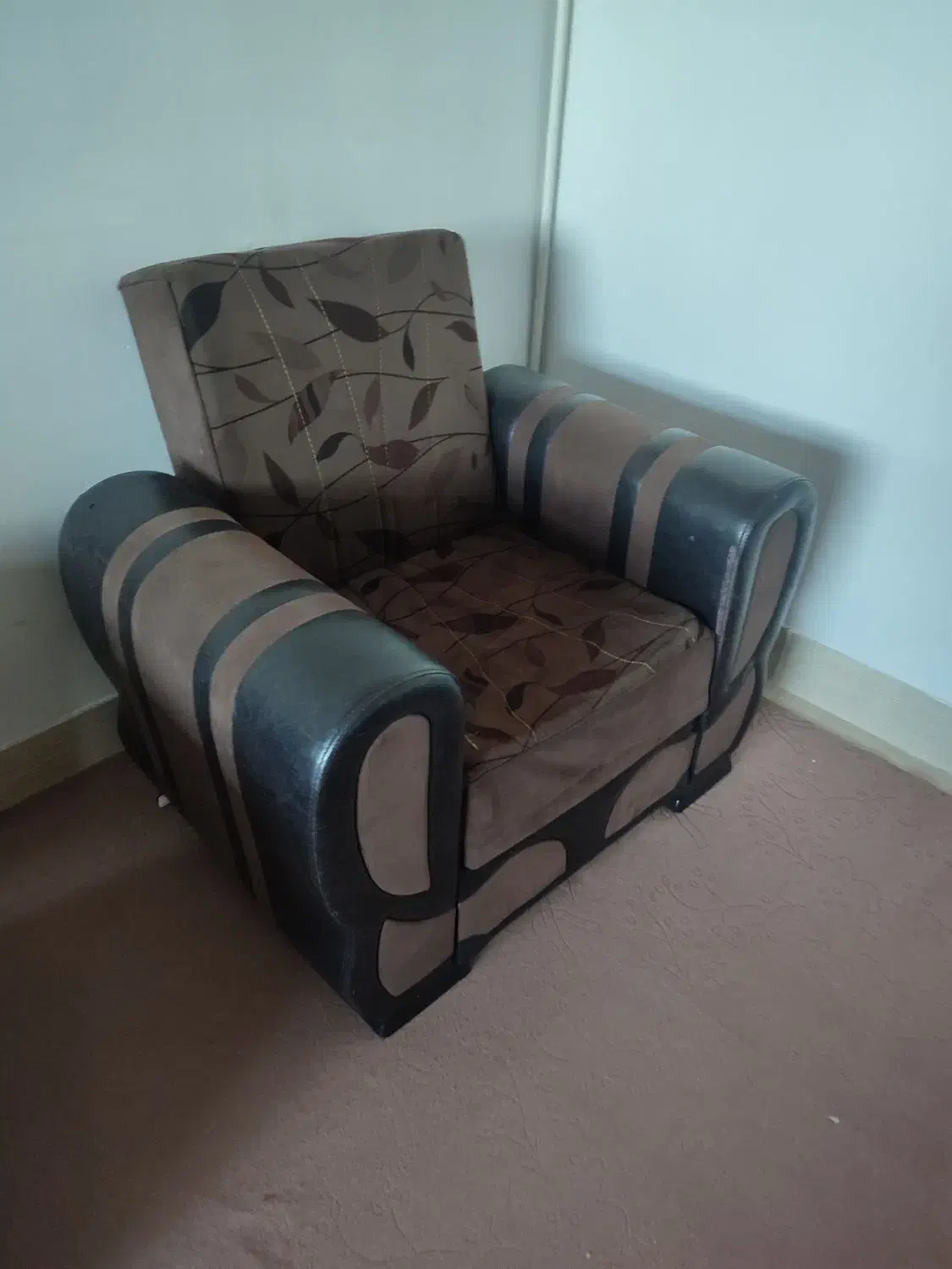 مبل تخت شو کاملا سالم|تخت و سرویس خواب|مشگین شهر, |دیوار