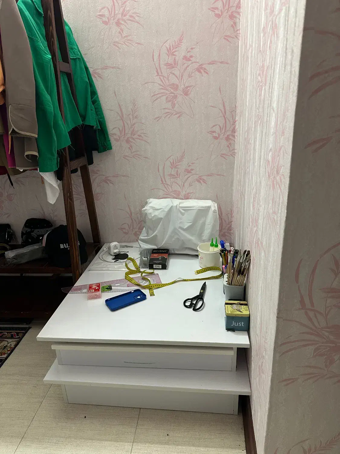 میز‌‌ برش|لوازم خیاطی و بافتنی|یزد, |دیوار