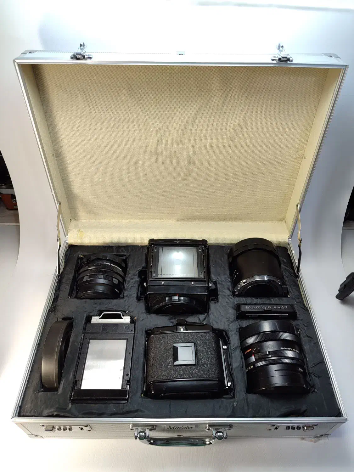 دوربین قطع متوسط مامیا RB67|دوربین عکاسی و فیلم‌برداری|تهران, پارک شهر|دیوار