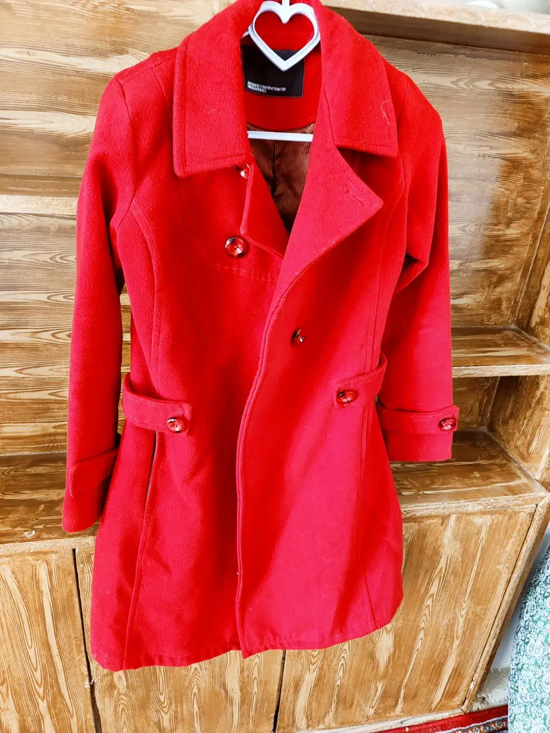 پالتو وبارانی|لباس|مبارکه, |دیوار