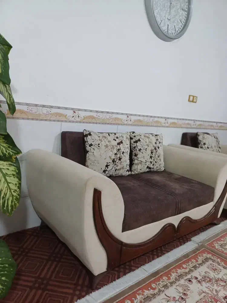 مبل هفت نفره همراه با گل میز|مبلمان خانگی و میز عسلی|فیروزآباد (فارس), |دیوار