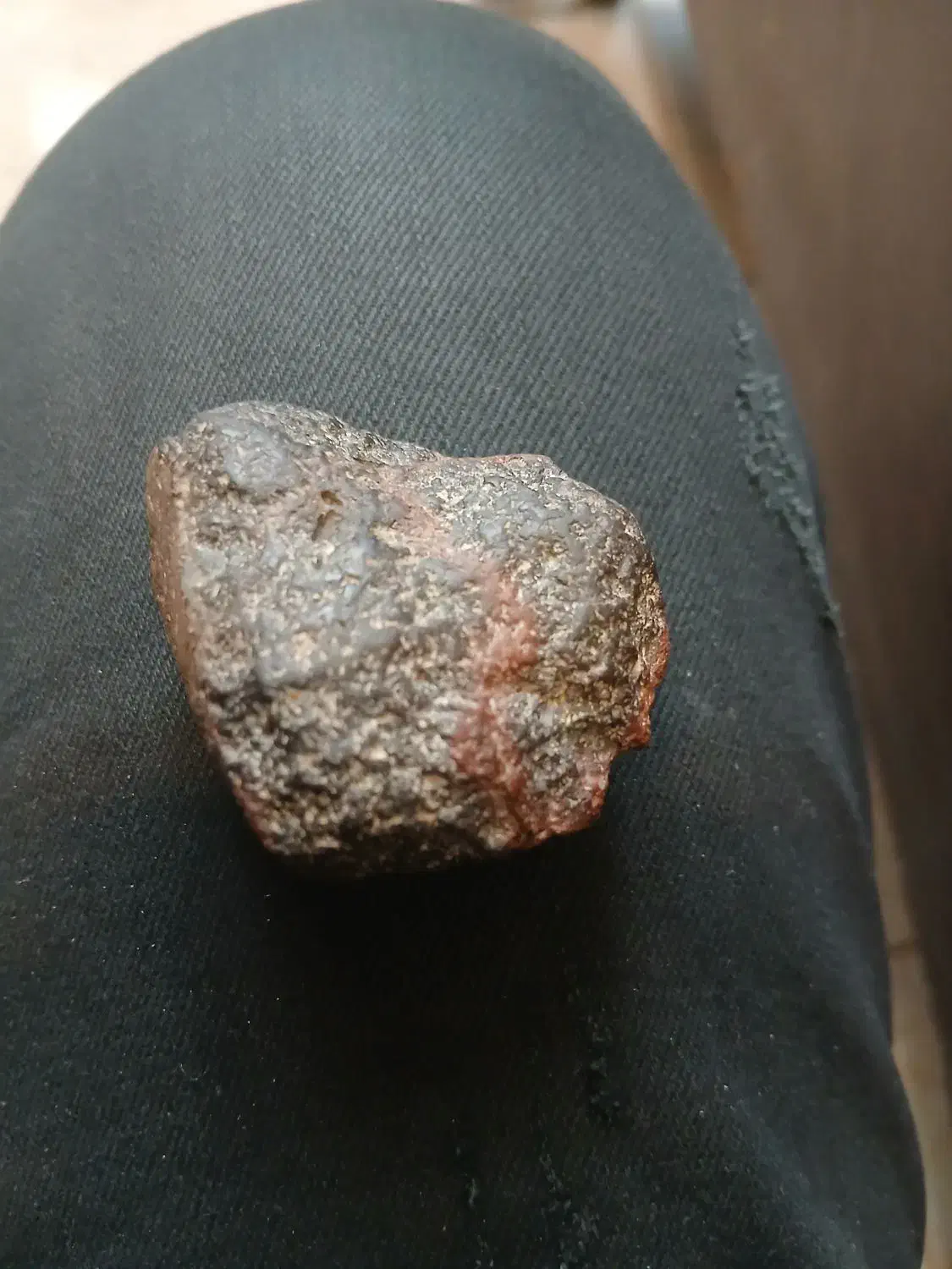 سنگ با جذب اهن ربا|کلکسیون اشیاء عتیقه|مرودشت, دولت آباد|دیوار